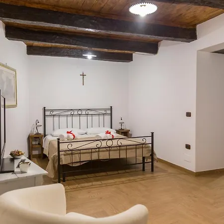 Porta Manfredi Apartment