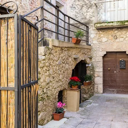 Porta Manfredi Apartment